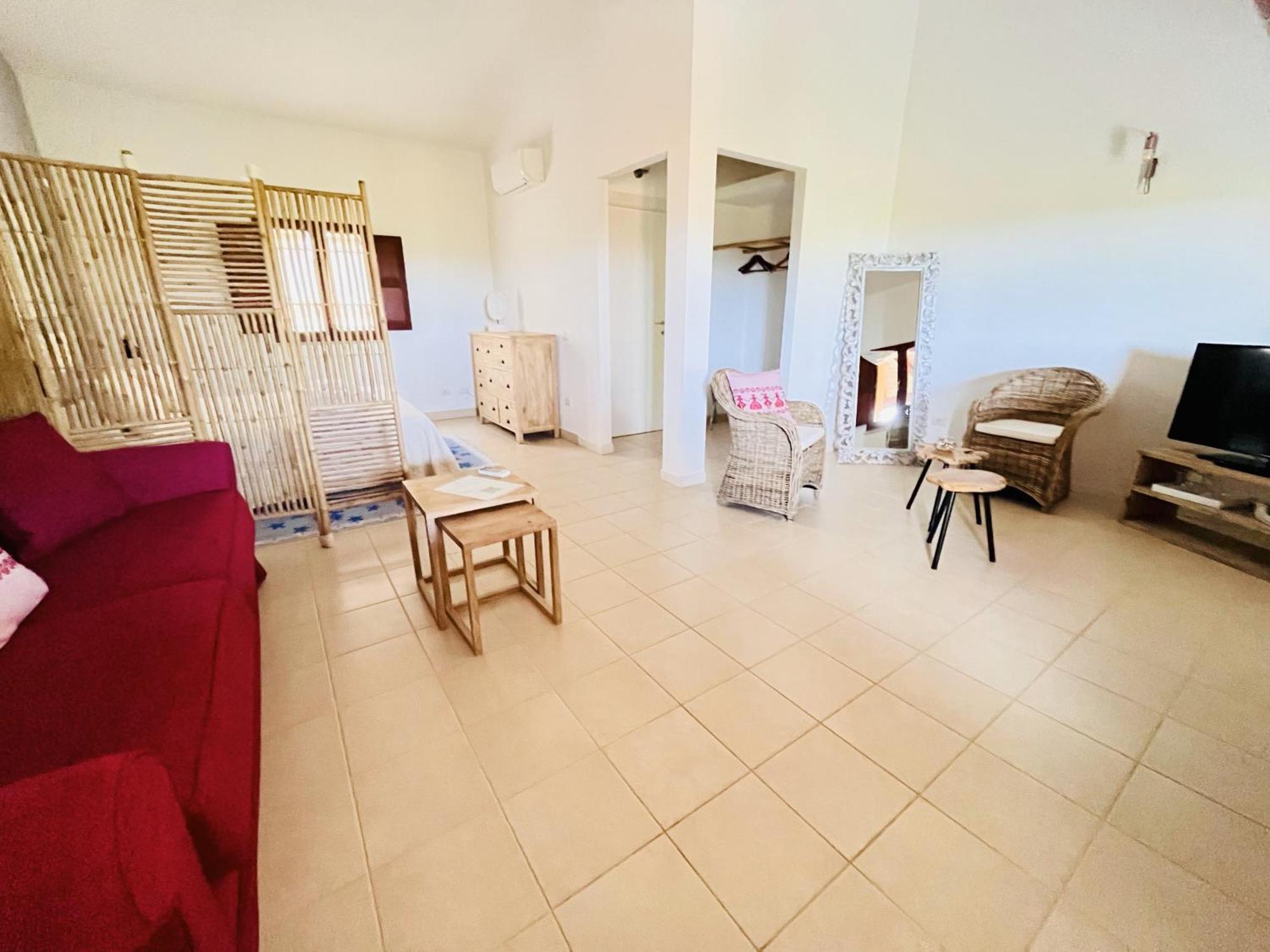 Casagliana Suite Resort Όλμπια Δωμάτιο φωτογραφία